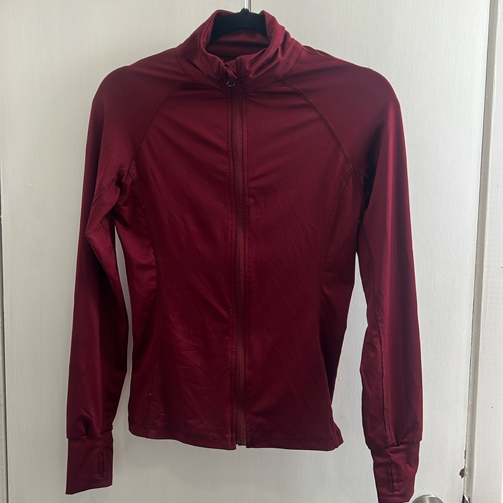 Active USA maroon lightweight jacket size small